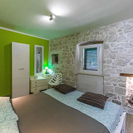 Lovely Apartment In Slatine With Wifi Slatine